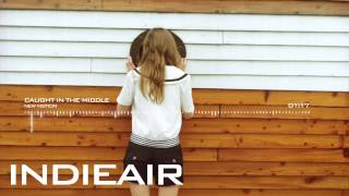 New Motion - Caught in the Middle