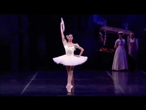 DON QUIXOTE - Kitri Act 3 - Fan Variation (Natalia Osipova)
