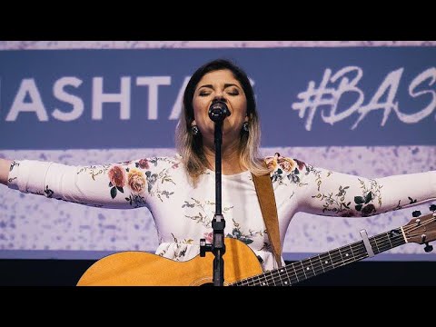 Veio o Teu Amor / Laura Souguellis na Ibis de Sorocaba