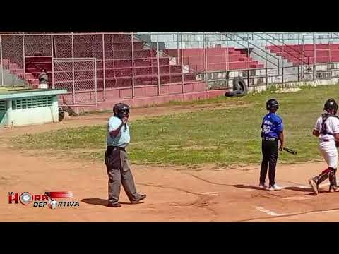 Lanzador Andrew Padrino, jugador de la EBM Red Sox, Estadio Heres en Ciudad Bolívar. 20/08/2026