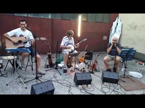 Sant'Ambroeus Juggy Band - Darkness on The Delta