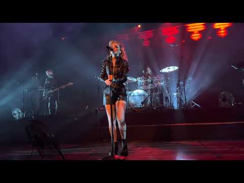 Chvrches (Live) - Violent Delights (San Diego, CA - The Observatory North Park) (12/13/2021)