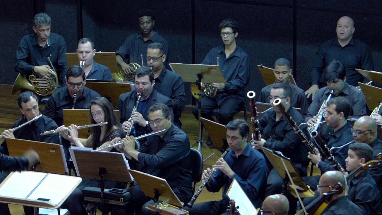 Coro 4 - Glória, glória nas alturas!