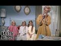 Meet The Bradys In The Opening Scene Of The Brady Bunch Pilot