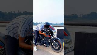 Download lagu Apache 160 cc 2v BS7 Black 🔥🔥 // Apache lovers #youtubeshorts #apachee #bike #shorts mp3