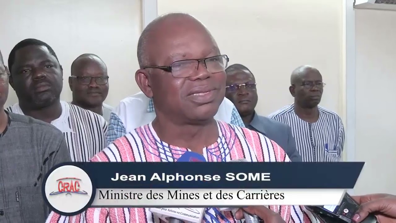 Cérémonie de remise du rapport ITIE 2020 au Ministre des Mines et des Carrières