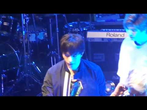 151009 INFINITE EFFECT IN LONDON - Back (Focus Myungsoo)