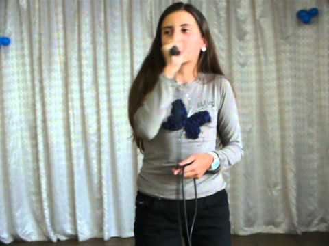 Певица из Курска не попала в первый сезон детского «Голоса»