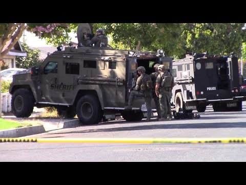 (Part 2) SWAT TEAM SURROUNDS HOUSE FOR WANTED MAN! Santa Maria, California.