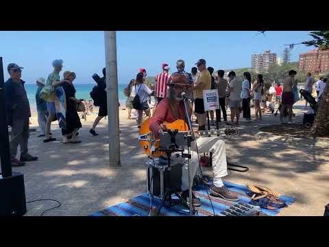 Christmas Busking in Sydney (Manly Beach)
