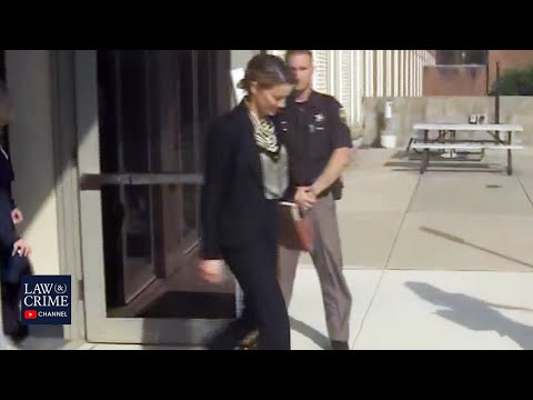 "Why you gotta poop on the bed?" Fans Shout at Amber Heard as She Leaves Courthouse thumnail