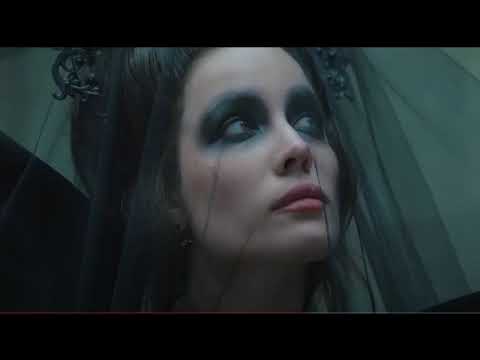 Halsey -  I am not a woman, I'm a god [Clean]