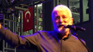 Onur Akın - Bir Islıkta Sen Çal (Edirne Belediyesi Dünya Barış Günü Konseri)
