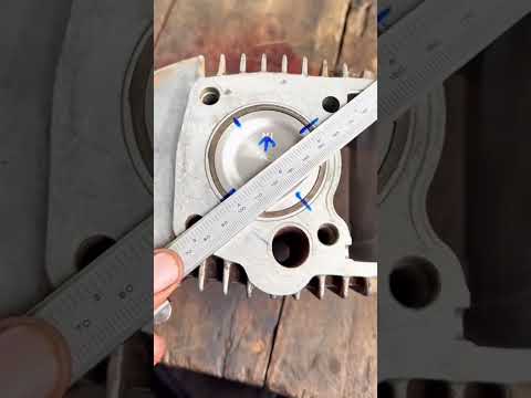 mechanical technique for installing piston rings in the right position #tutorial #reels #bikeshop