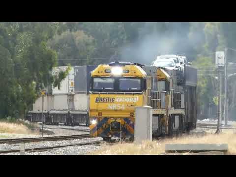 Pacific National NR54/NR16+Mixed Freight passes Midland (Westbound)