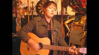 Lianne Hall - On the Hour-Garden Shed Session