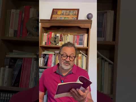 Leyendo poesía en casa. Andrès Utello. San Marcos Sierra. Córdoba. Argentina