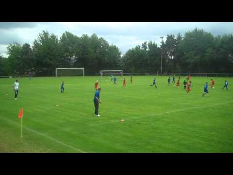 Semih Ball prallen lassen auf Jeremy