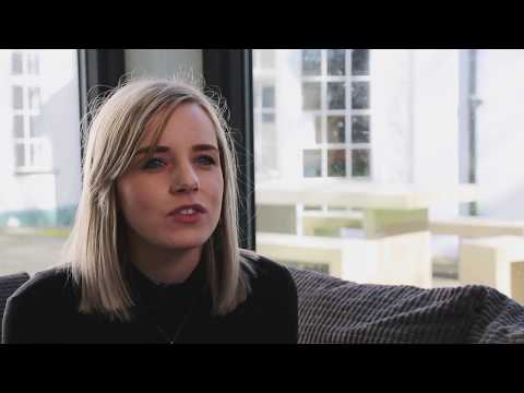 How do Mad Dog Casting handle large productions?