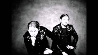 Johnossi - Into The Wild (Live)