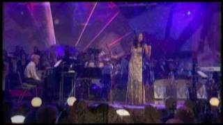 Natalie Cole  - Tell Me All About It (Ask a woman who knows Live)