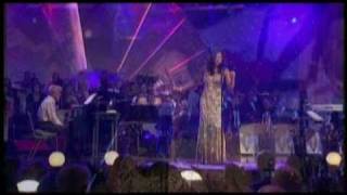 Natalie Cole  - Tell Me All About It (Ask a woman who knows Live)