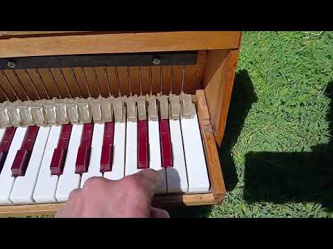 chromatic toy piano 30 keys Michelsonne Paris - sound family : celesta mustel musical saw martenot Wurlitzer ... image 4