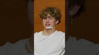 Download lagu Fuslie DARES Vinnie Hacker to do this... mp3