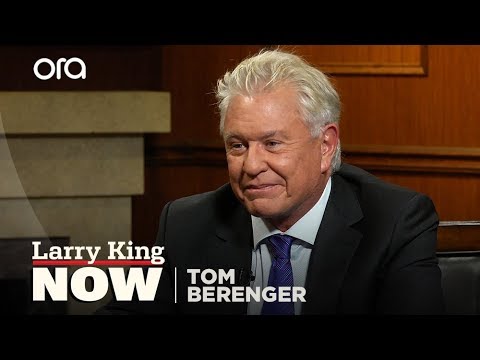 Tom Berenger shares funny story about Charlie Sheen on the set of ‘Platoon’