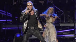 EXCLUSIVE: Dee Snider Kicks Off His Rocktopia Run With "We're Not Gonna Take It"