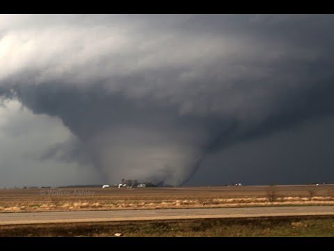 Tornado's Deadly in USA hundreds of Homes Destroyed Hail size of Tennis Balls End Times News Update Video