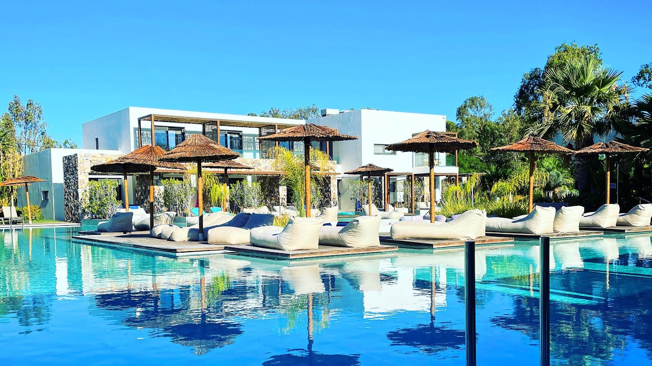 Video: 4* Caravia Beach Hotel