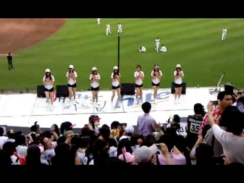 11/06/19 A Pink - I don't Know @LG vs SK Baseball