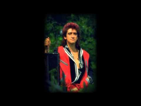 Gary Holton - No Communication