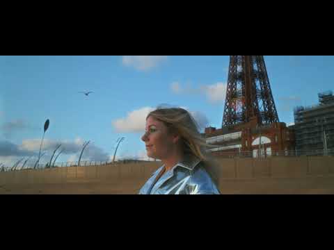 Little Boots - Silver Balloons (Official Music Video)
