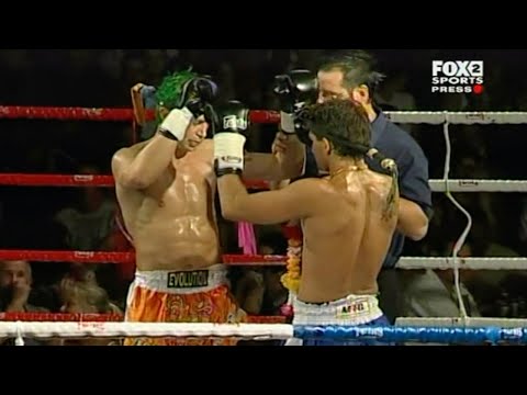 Bruce "Preacher" Macfie Vs Clayton Collyer - Evolution Muay Thai 5