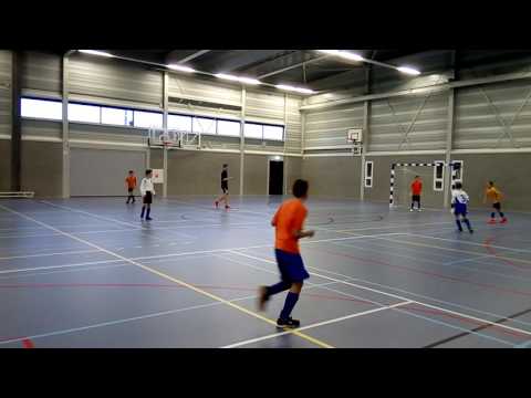 Zaalvoetbaltoernooi JO13  7 januari 2017 deel III