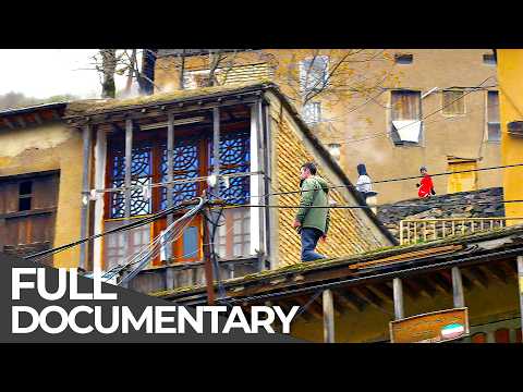 The Village Where the Roof Is the Road: Habitats of the World - Iran