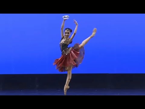 La Esmeralda- Anne Takahashi