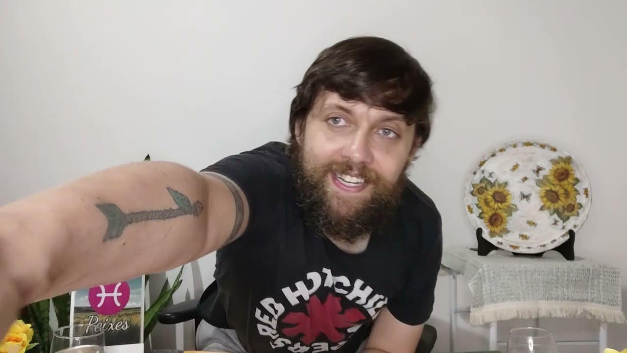 PEIXES ♓ NÃO SE PRENDA MAIS! LIBERTE- SE!! ALGO É PRA SER TEU!