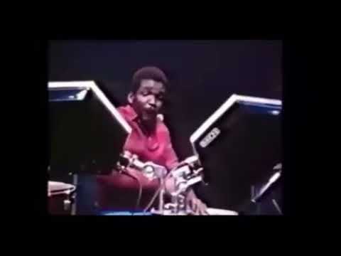 King 🤴🏽of One Drop rare footage of Carlton Barrett in 1987.