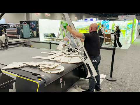 Parametric Cutting with EngView + CutWorx | Eaglecell POP Displays