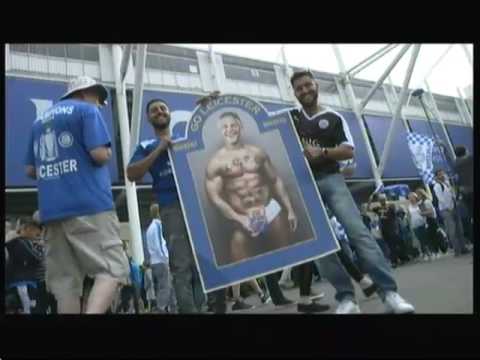 Gary Lineker's awkward promise (UK) - BBC News - 17th May 2016