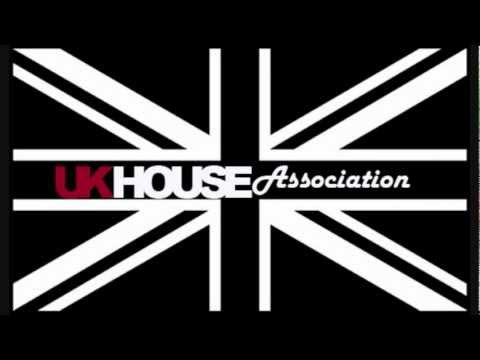 Hardwell ft Bella vs Steve Angello - Nobody Loves Knas