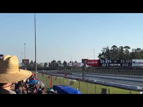 Gol DT-a RedNose virando 8,6 s  X Kadett