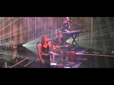 LEJ - Milliards de Roses + Annonce concert Olympia - Concert live Paris Le Trianon 24.11.23