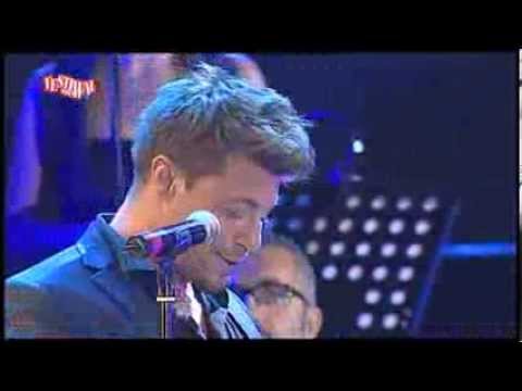 BLUE   Funny moments @ FESTIVAL SHOW