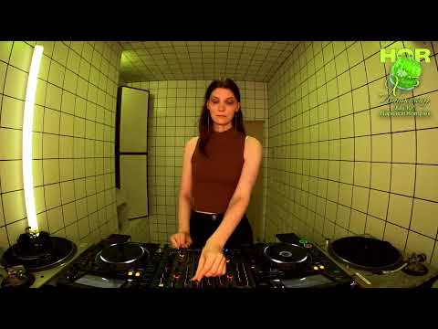 Valerie Ace | HÖR - Jul 5 / 2022