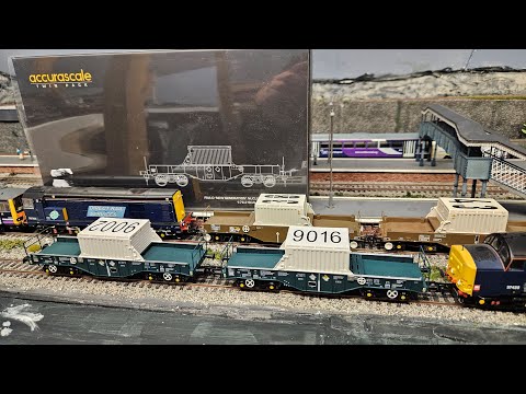 New Accurascale FNA-D Nuclear Flask Carrier Wagons Review
