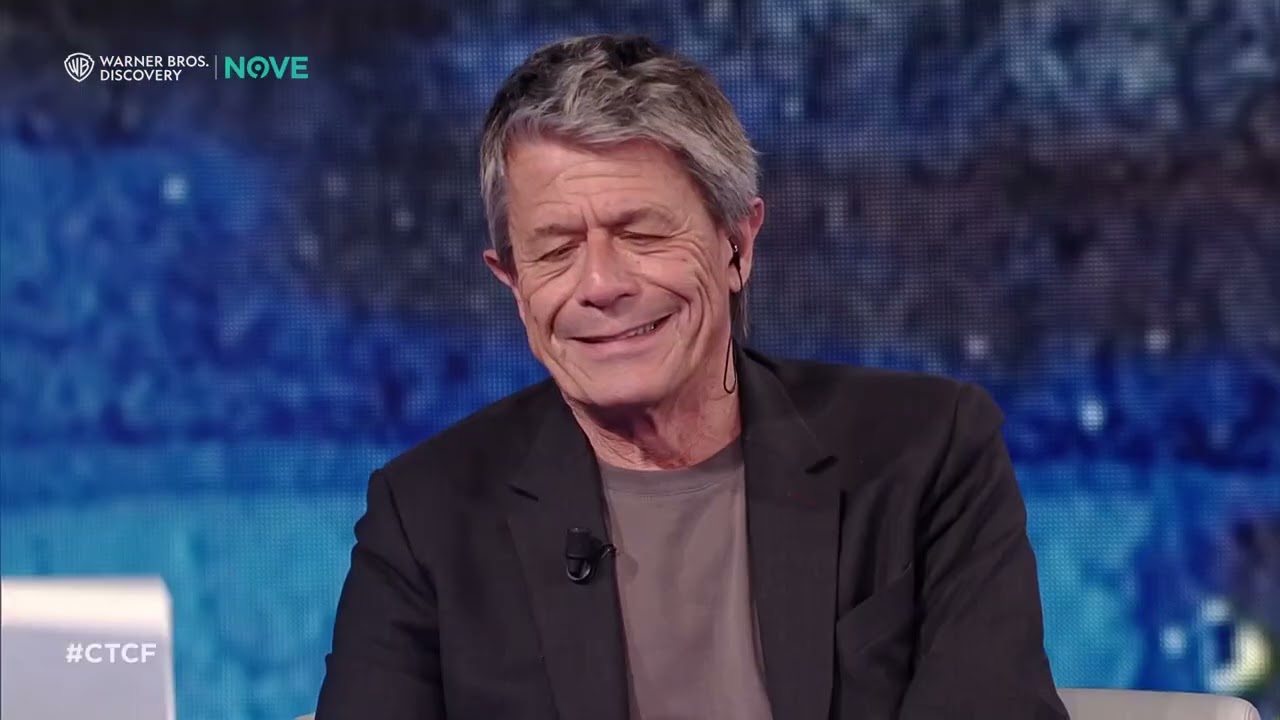 Emmanuel Carrére: "Nel mio libro racconto la storia verticale della mia famiglia"
